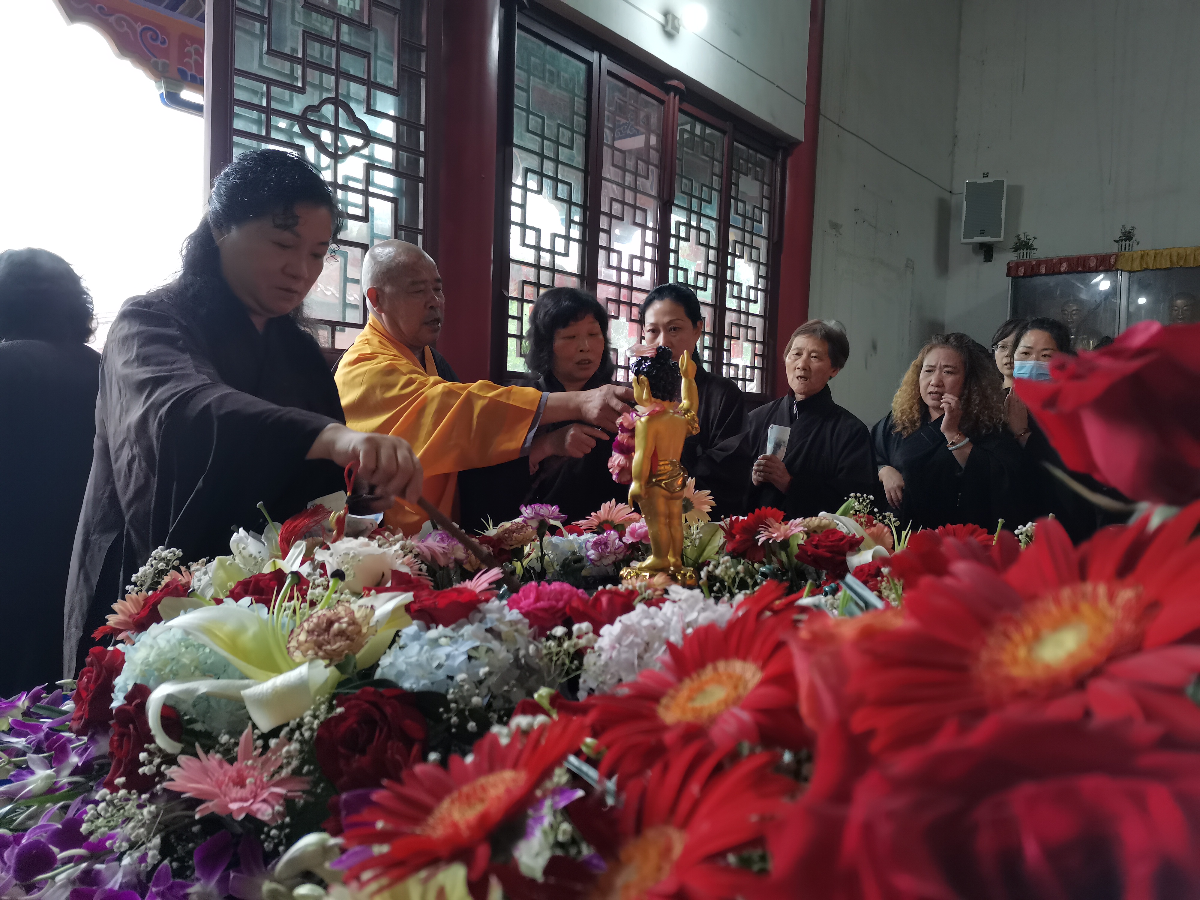 彩运网cy9999释迦牟尼佛圣诞法会圆满